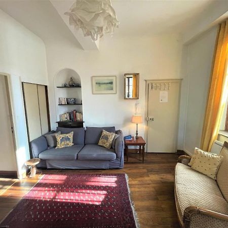 Tres Bel Appartement Dijonnais Place Wilson Gutembert מראה חיצוני תמונה