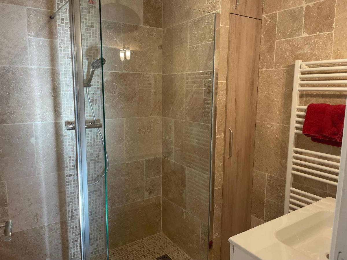 Tres Bel Appartement Dijonnais Place Wilson Gutembert מראה חיצוני תמונה